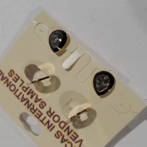 Elegant Set of 2 Gold tone Stud, Hoop Earrings - Stylish Women's Fashion Jewelry - Picture 6 of 9